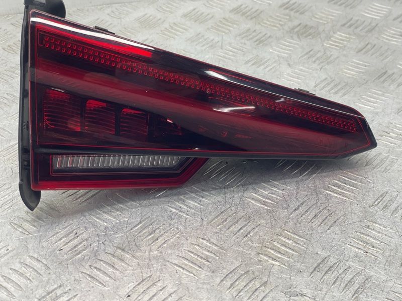 Светодиодный фонарь внутренний левый 8W5945093D Audi A4 Audi A4, Audi S4