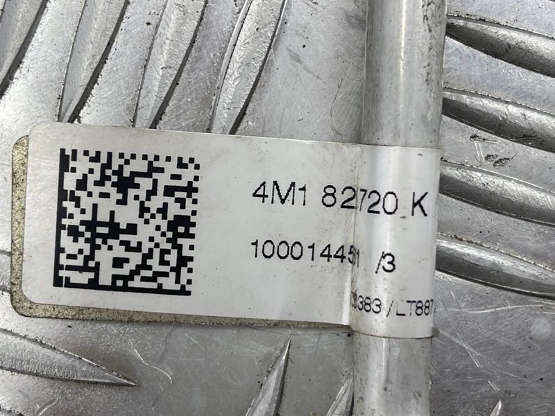 Трубка кондиционера 4M1820720K Audi Q7