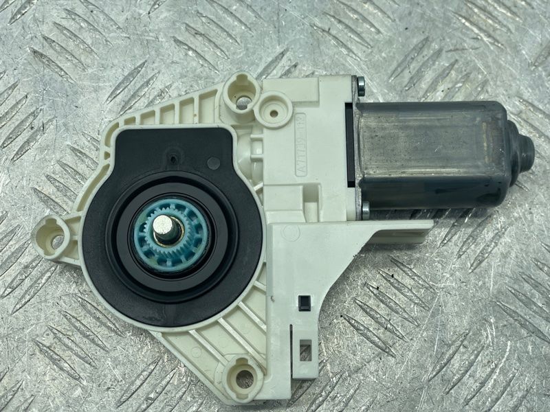 Мотор склопідйомника 8K0959801B Audi A7