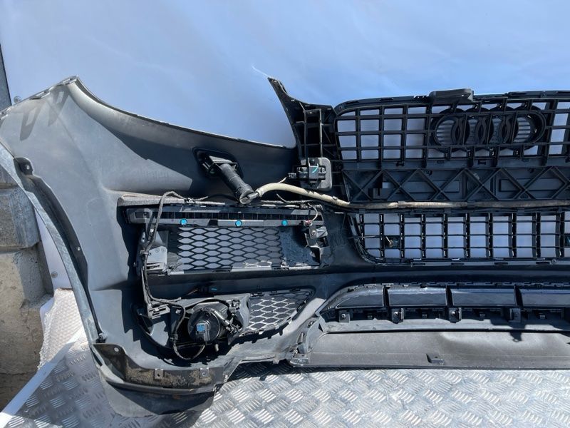 Бампер комплектний Audi Q7