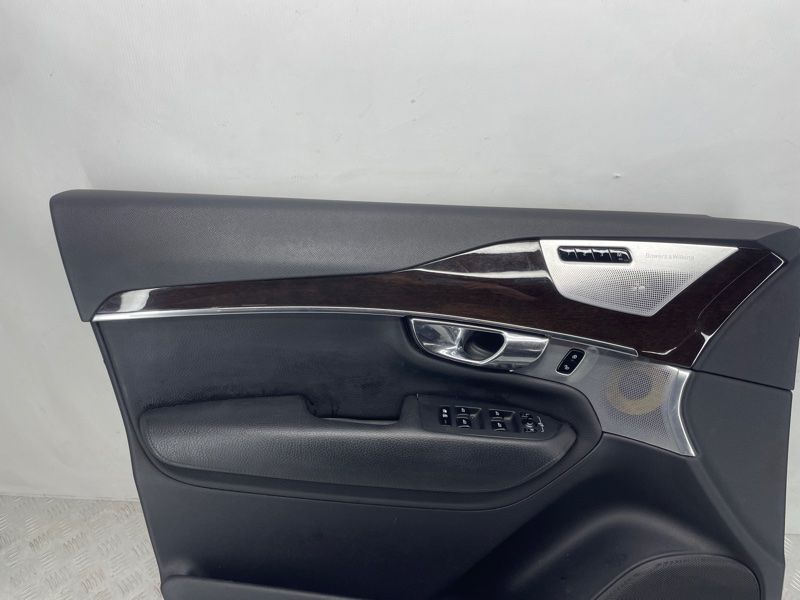Карта / Обшивка двери 31393113 Volvo XC90