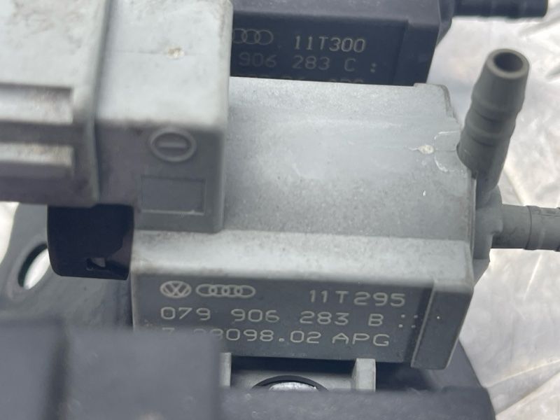 Клапан електромагнітний 037906283C Audi A7