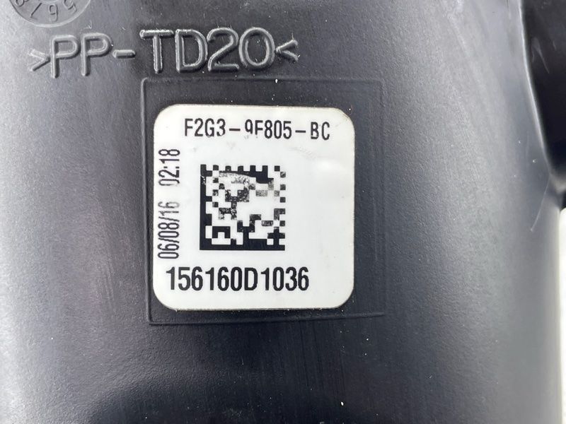 Патрубок повітряний F2G39F805BC Ford Edge