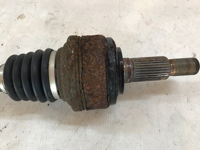 Полуось 7P0501201G Volkswagen Touareg