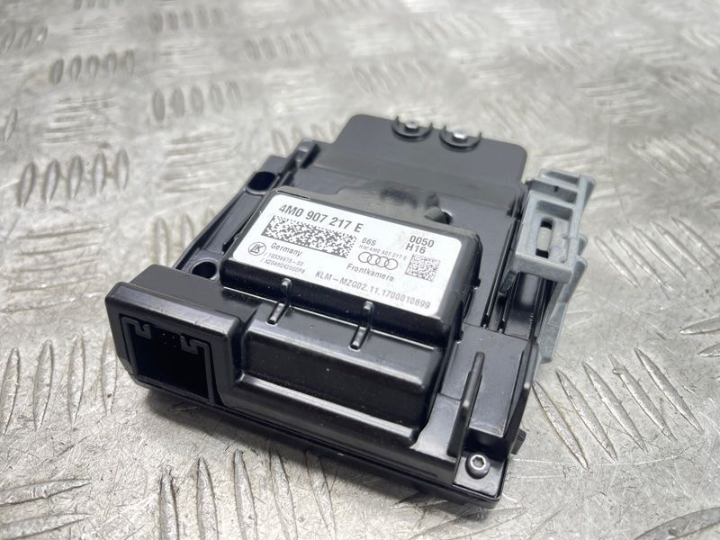 Камера ассистента смены полосы движения 4M0907217E Audi Q7