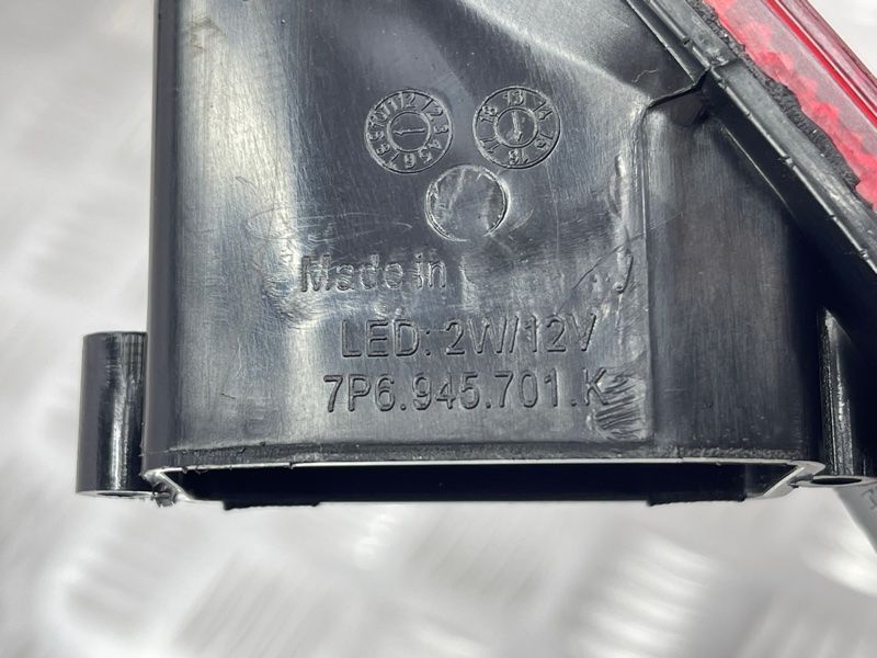 Фонарь противотуманный 7P6945701K Volkswagen Touareg