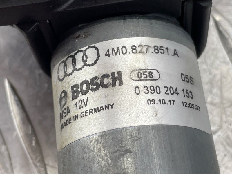 Привідний блок кришки багажника 4M0827851A Audi Q7