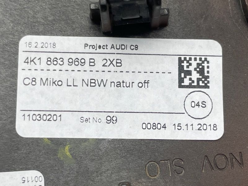 Декоративна накладка центральної консолі 4K1863969B2XB Audi A6