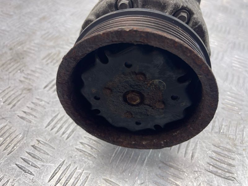 Компрессор кондиционера 7P0820803E Audi Touareg Audi Q7