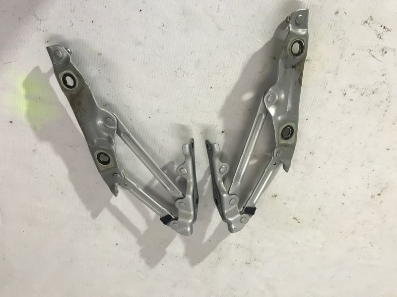 Петля крышки багажника 844001MA0A Infiniti Q50