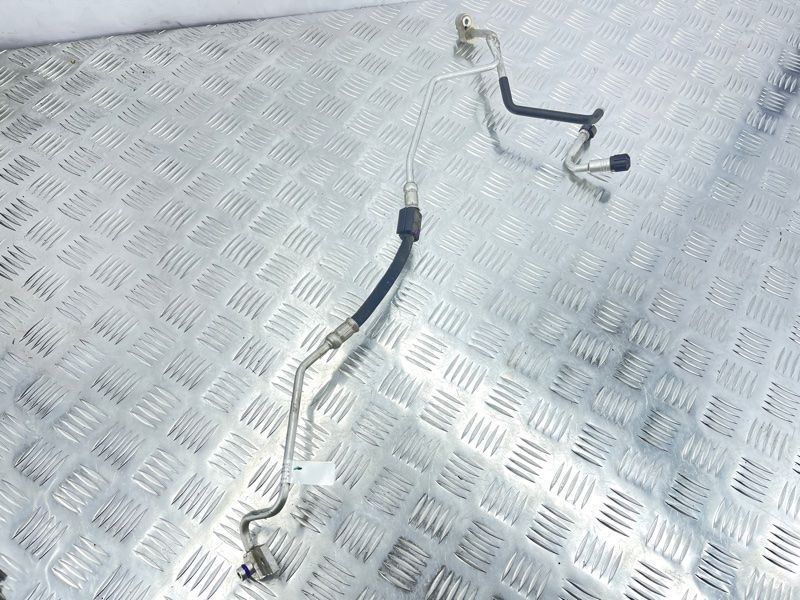 Трубка кондиционера 4M1820720K Audi Q7
