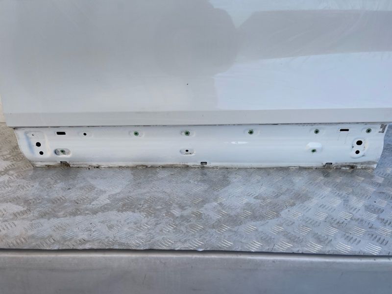 Дверь 7P0831055 Volkswagen Touareg