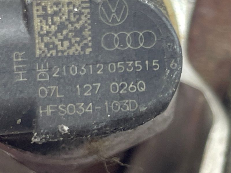 Паливний насос 07L127026Q Audi A6