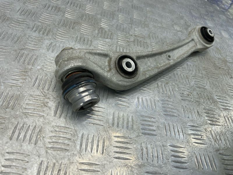 Рычаг передней подвески несущий нижний левый 8K0407155C Audi A6 Audi A4, Audi A4 Allroad, Audi A5, Audi A6, Audi A7, Audi Q5, Audi RS5, Audi RS7, Audi S4, Audi S5