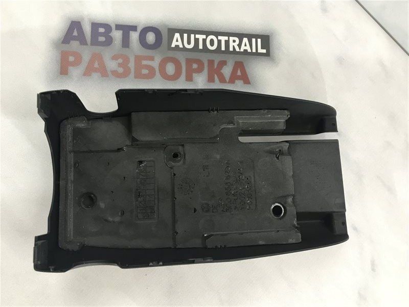 Кожух рулевой колонки нижний 3c0858559 Volkswagen CC