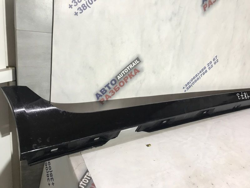 Порог 4G0853860D Audi A6