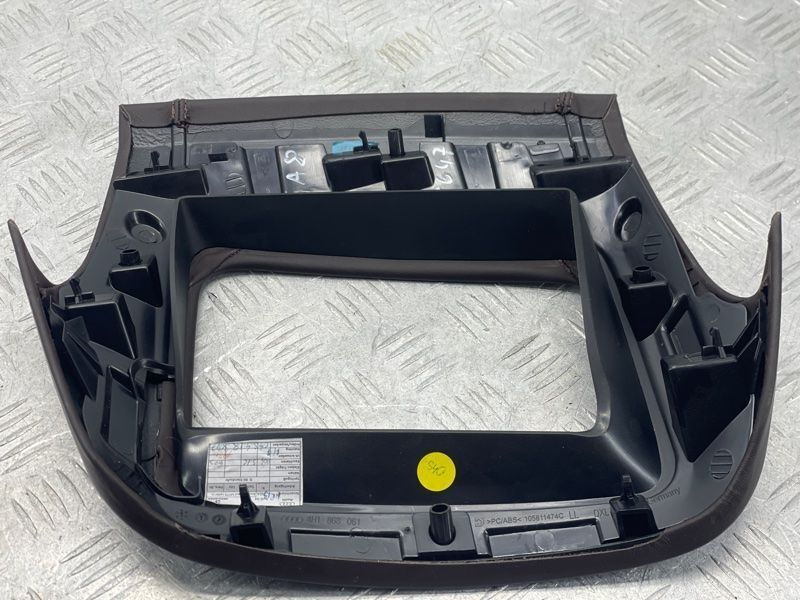 Накладка приборной панели 4H1868061 Audi A8