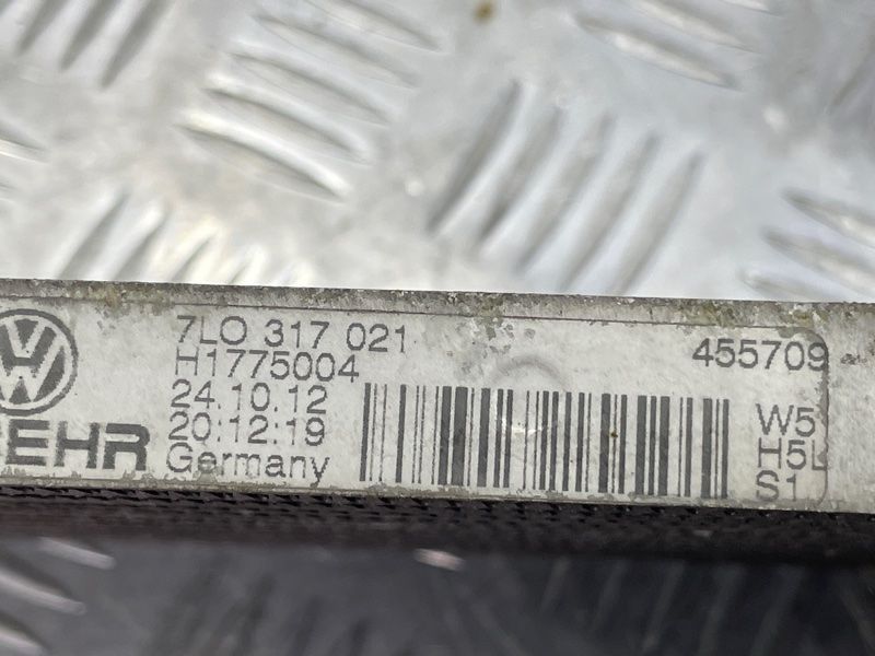 Масляний радіатор КП 7L0317021C Audi Q7