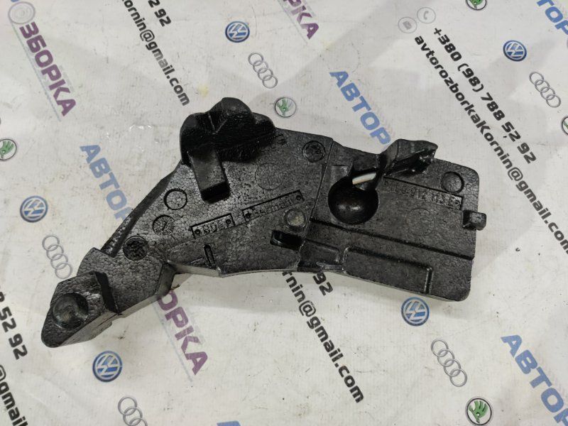Органайзер багажника для інструменту 4l0012113 Audi Q7