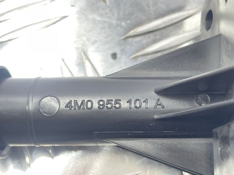 Форсунка омывателя фар 4M0955101A Audi Q7