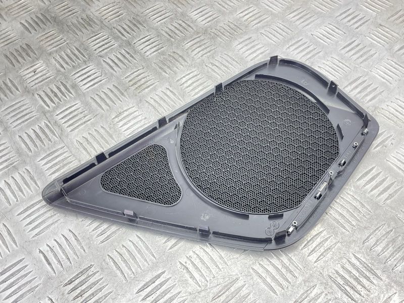 Накладка динамика / Сетка 4G0035419A Audi A6