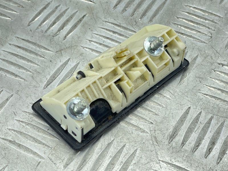 Ручка кришки багажника 5N0827566T Volkswagen Tiguan