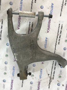 Рычаг задней подвески нижний 8R0505312F Audi A7
