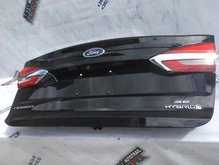 Накладка крышки багажника Ford Fusion