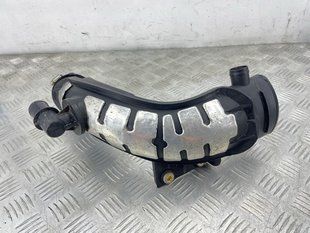 Патрубок інтеркулера F2G39R504BD Ford Edge