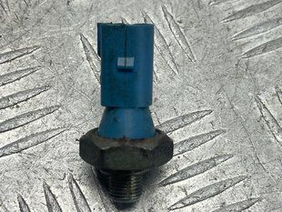 Датчик давления масла 06K919081B Audi S8 Audi A8, Audi RS7, Audi S6, Audi S7, Audi S8, Volkswagen Passat