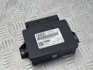 Блок управления стояночным тормозом 4H0907801L Audi A6