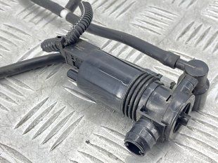 Насос омивача 31349390 Volvo XC90