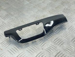 Декоративна накладка на торпедо 4M1853189RRQ8 Audi Q7