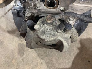 Суппорт тормозной DG9C2B302A Ford Fusion