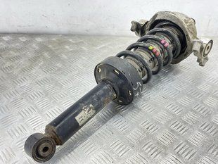 Стійка амортизатора в зборі з пружиною 7P6513029BG Volkswagen Touareg