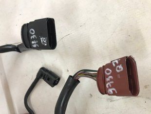 Проводка паливних форсунок 06E971627M Audi Q7