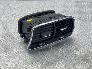 Дефлектор повітропроводу 4G0819203B6PS Audi A6