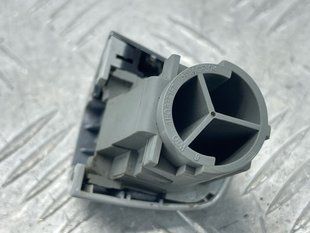 Колпачок ручки двери c хромированой накладкой 4H0837880C Audi A6