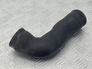 Патрубок интеркулера 1K0145834AJ Volkswagen CC