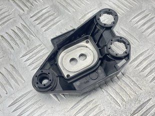 Опорний кронштейн блоку ABS 4K0614235C Audi A4