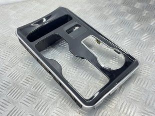 Накладка центральной консоли KT4BR044H83DGSMA4 Ford Edge Ford Edge