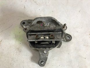 Опора / подушка КП 8K0399151DB Audi A4