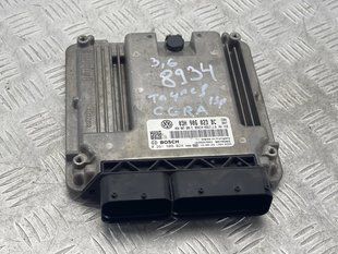 Блок керування двигуном 03H906023BC Volkswagen Touareg