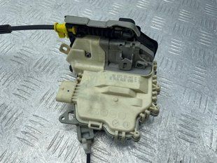 Замок задней двери 8K0839016D Audi A4 Allroad