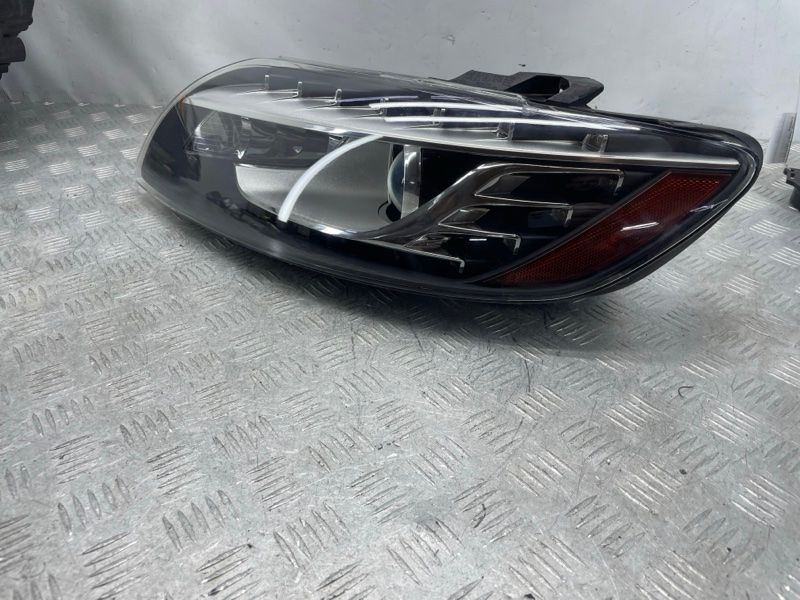 Фара ксенон левая 4L0941029AK Audi Q7 Audi Q7