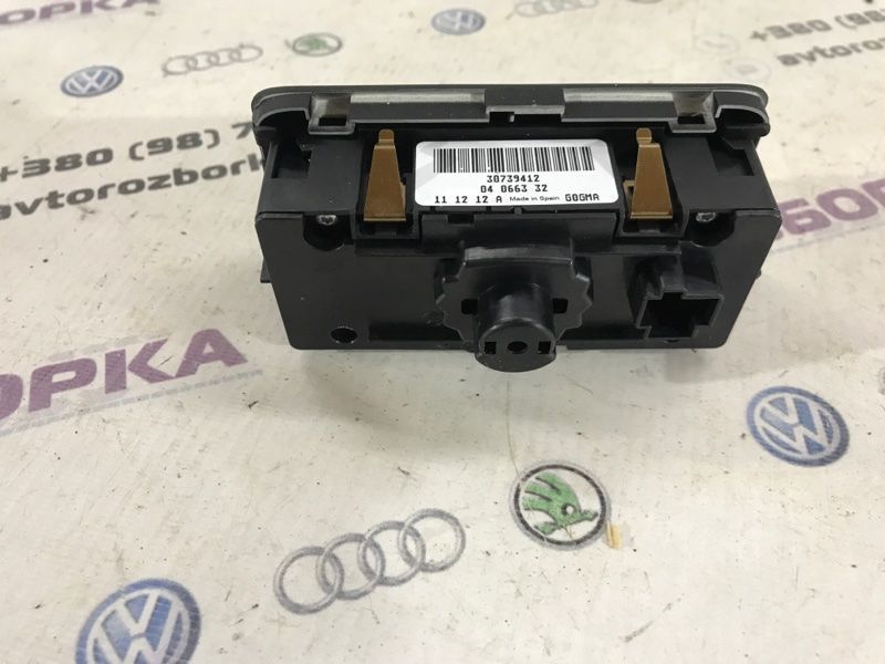 Перемикач світла фар 30739412 Volvo XC60