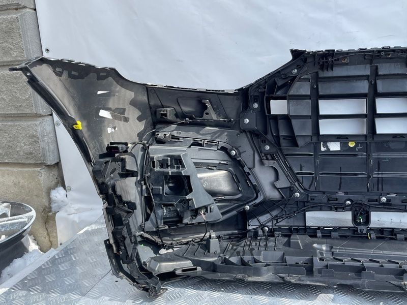 Бампер 80A807437P Audi Q5