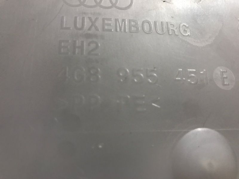 Бачок омивача скла 4G8955451E Audi A6