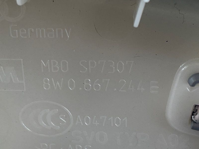 Облицювання стійки 8W0867244E Audi A4