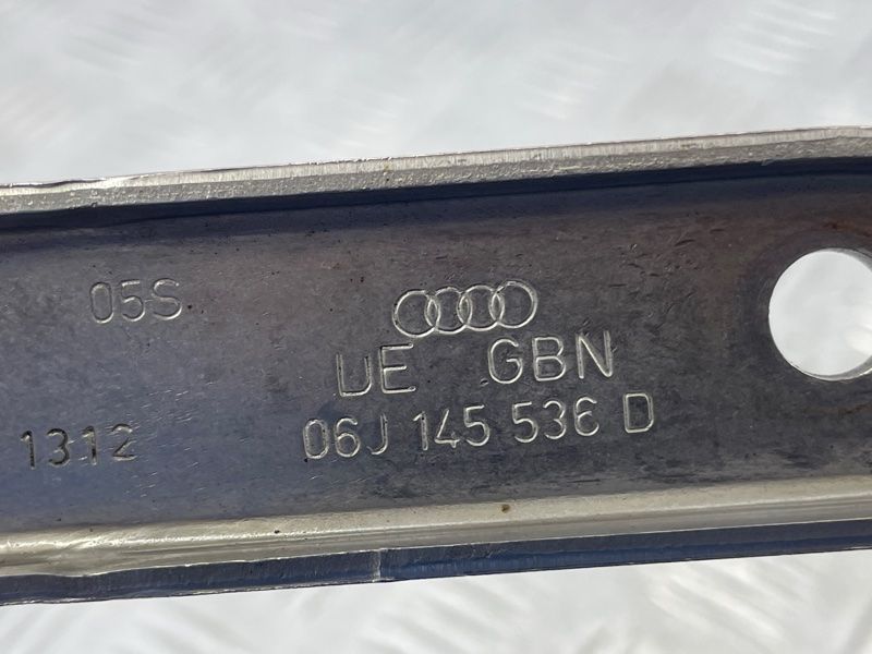 Кронштейн 06j145536d Volkswagen CC